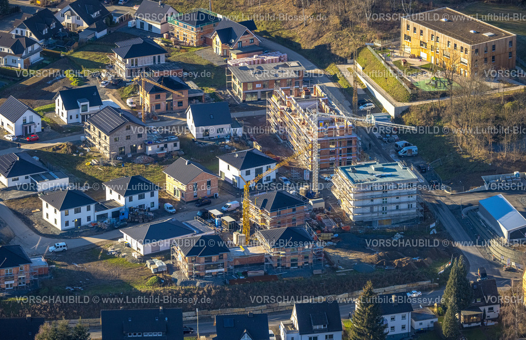 Meschede230206012 | Luftbild, Baustelle und Neubaugebiet Ziegelei II mit AWO KIndergarten in Holzbauweise, Meschede-Stadt, Meschede, Sauerland, Nordrhein-Westfalen, Deutschland