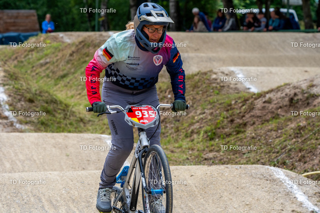 BayBMX2026-06673 | Fotogalerie von Thomas Dettweiler mit Eventbildern und lizenzfreien Fotos. Perfekt als Wandbild, für Büro, Website oder private Nutzung. - Realisiert mit Pictrs.com