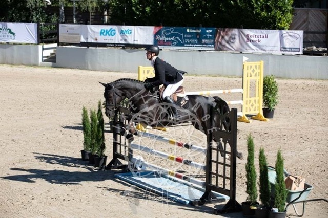 2B4A0289 | pixelfaenger - Realisiert mit Pictrs.com