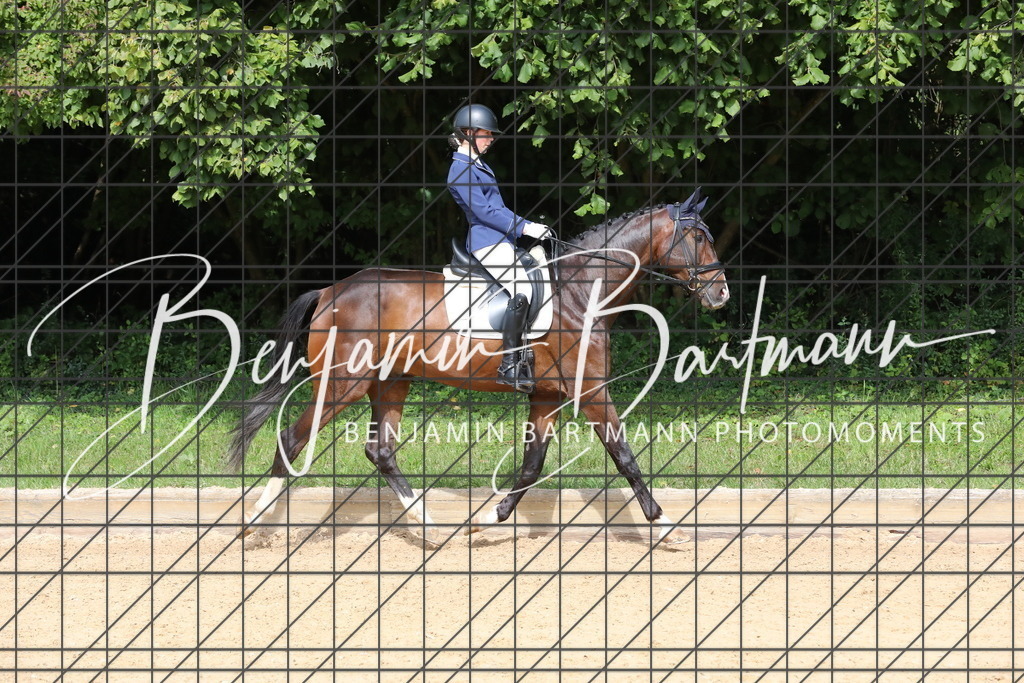 AZ2A2314 | Benjamin Bartmann Photomoments