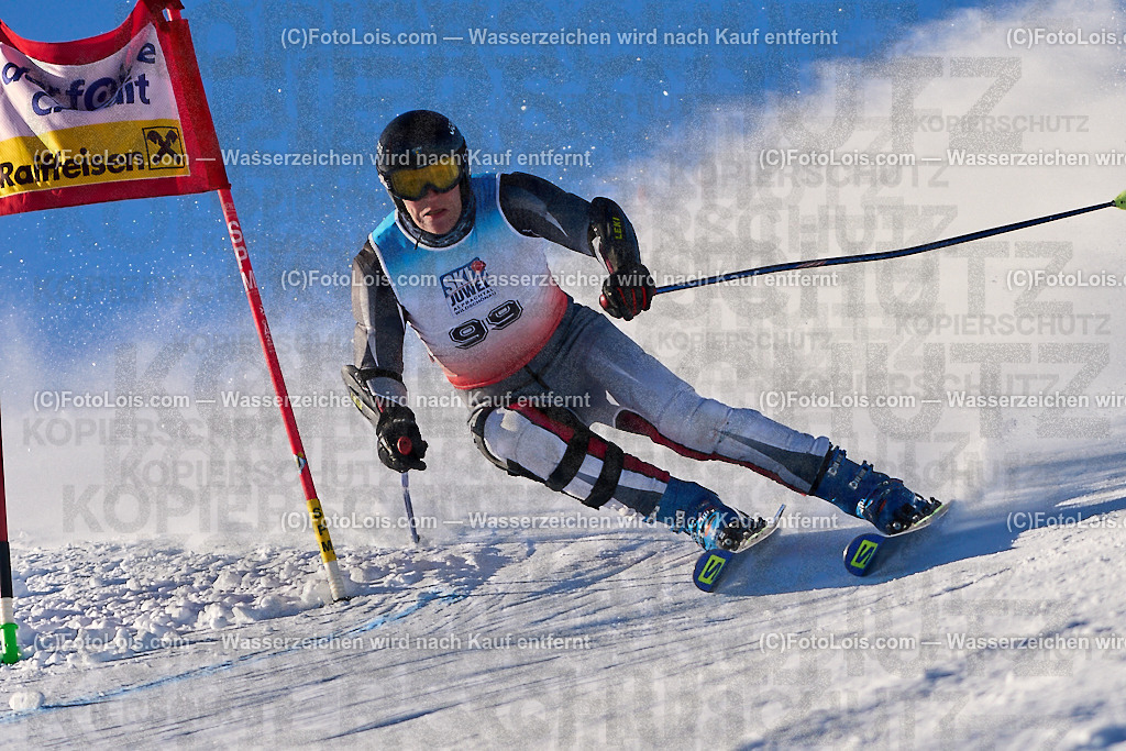 ALP4633_MASTERS-Cup_GS-A Herrn_Protz Norbert | (C)FotoLois.com, Alois Spandl. FIS Masters-Cup Wildschönau, Giant Slalom auf der Piste Schatzberg GS, Siegerehrung auf dem Dorfplatz Niederau, Sa 13. Januar 2024.