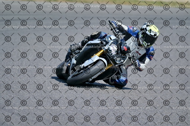 25bt04-0801 | markuskiefer.com - Realisiert mit Pictrs.com