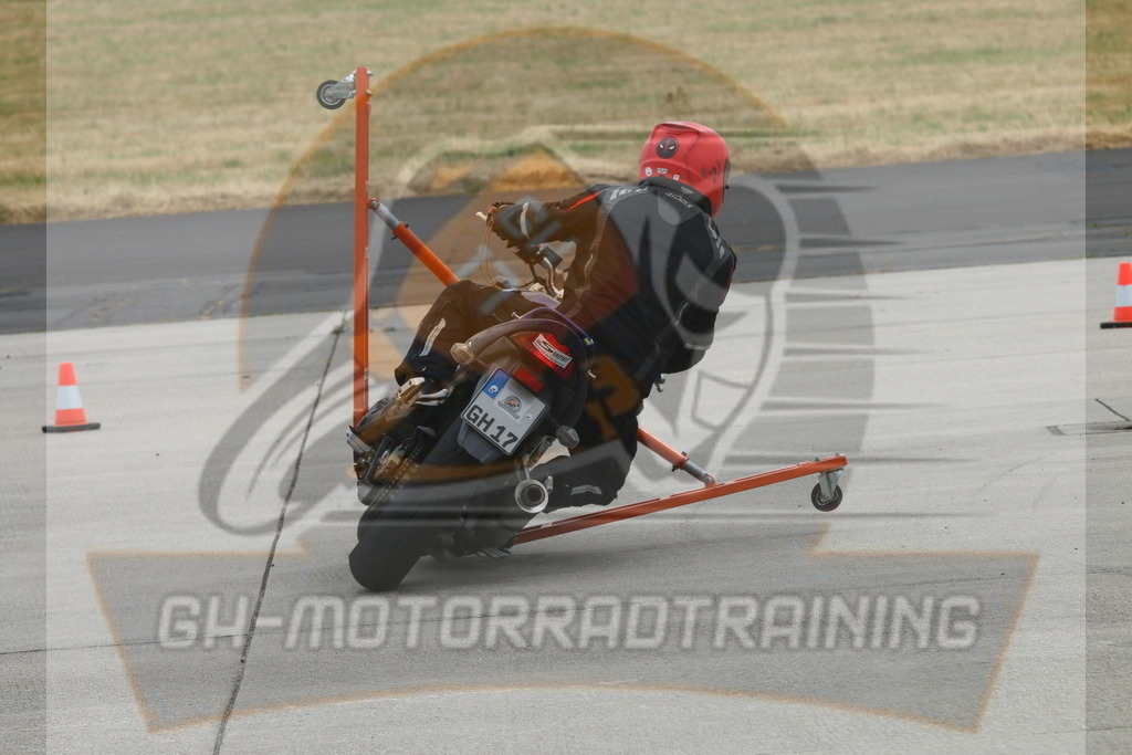 IMG_3242 | gh-motorradtraining-foto.de - Realisiert mit Pictrs.com