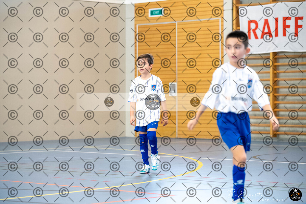 20241124_FCR-Hallenturnier-F3_2_054 | Sport und Naturfotografie von Roberto Esposito zeigt echte Momente Bewegung und die Schönheit der Natur. Ausdrucksstarke Bilder schaffen Emotionen.
