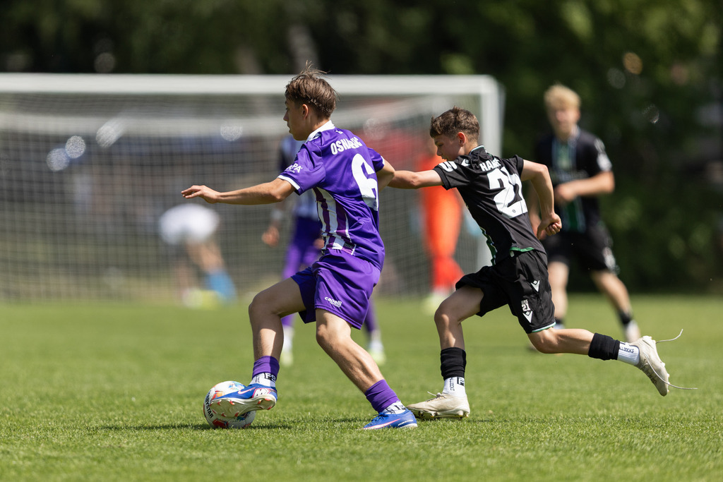 Fußball I Männer I 40. Pfingscup Hollage I 13109 | realhellocedii - Realisiert mit Pictrs.com