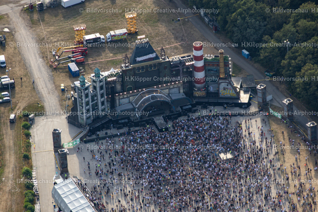 Weeze Parookaville 2022_ Creative_Airphotography H.Klöpper-6169 | Parookaville 2022 Weeze. Das größte Elektro Event Festival mit 220.000 Besucher.  - Realisiert mit Pictrs.com