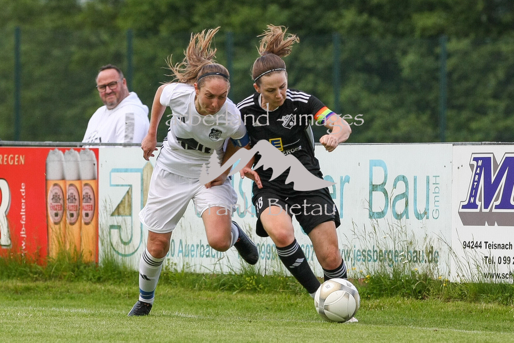 993T9750 | v.l. Lena Seidl, Franziska Höllrigl