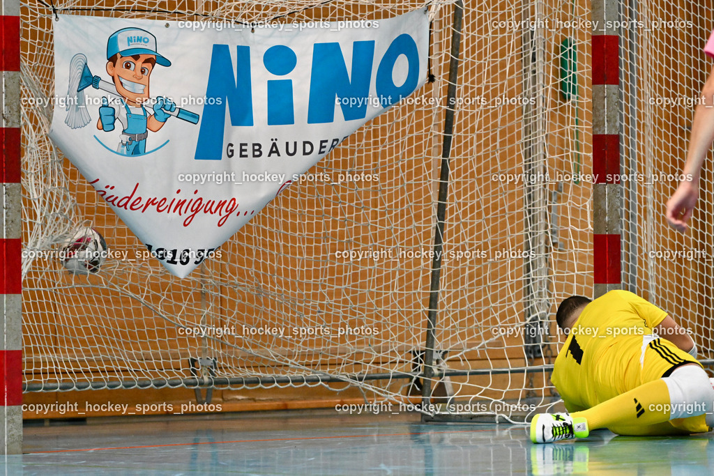 Carinthia Flamengo Futsal Club vs. Futsal Klagenfurt | Tor Futsal Klagenfurt, #1 Youssef Helal Carinthia Flamengo, Carinthia Flamengo Futsal Club vs. Futsal Klagenfurt, Carinthia Flamengo Futsal Club vs. Futsal Klagenfurt am 01.12.2024 in Klagenfurt (Ballspielhalle Viktring), Austria, (Photo by Bernd Stefan)