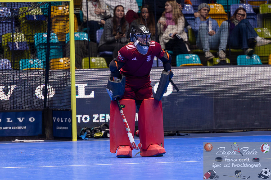 Volvo E.R.B. Final 4 Halbfinale Frauen: Mannheimer HC - Düsseldorfer HC, 25.01.2025 | Femke Jovy (Düsseldorfer HC #1), Freisteller, Portrait, Porträt, Mannheimer HC - Düsseldorfer HC, Frankfurt, Süwag Arena, 25.1.2025 - Realisiert mit Pictrs.com