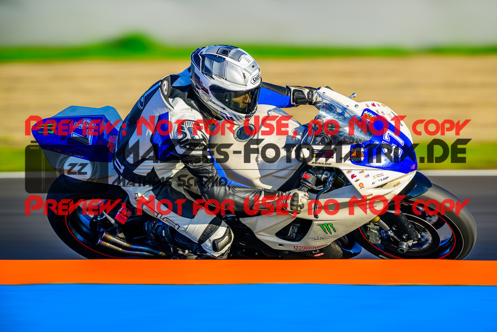 MaZZes_Fotomatrix_20250912_6007705_3987-2 | ROT