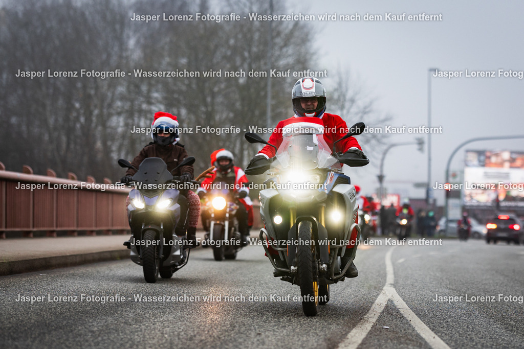 X-Mas Ride I Kiel I 2025 | Jasper Lorenz Fotografie - Realisiert mit Pictrs.com
