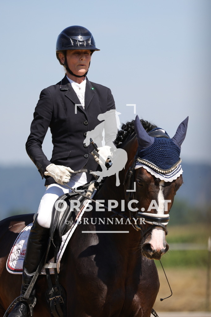 0P6A9643 | Willkommen bei Brunnmayr - Design & Fotografie – Ihrem Spezialisten für Reitturniere und Pferdeveranstaltungen in Oberösterreich, Salzburg und Bayern! Seit über 17 Jahren sind wir leidenschaftlich dabei.