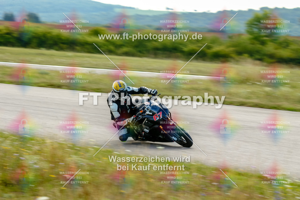 Chambley Juli-0154 | Hier findet Ihr Bilder von Touristenfahrten auf der Nürburgring Nordschleife oder von anderen Veranstaltungen die ich besucht habe. Viel Spass beim Durch Schauen 