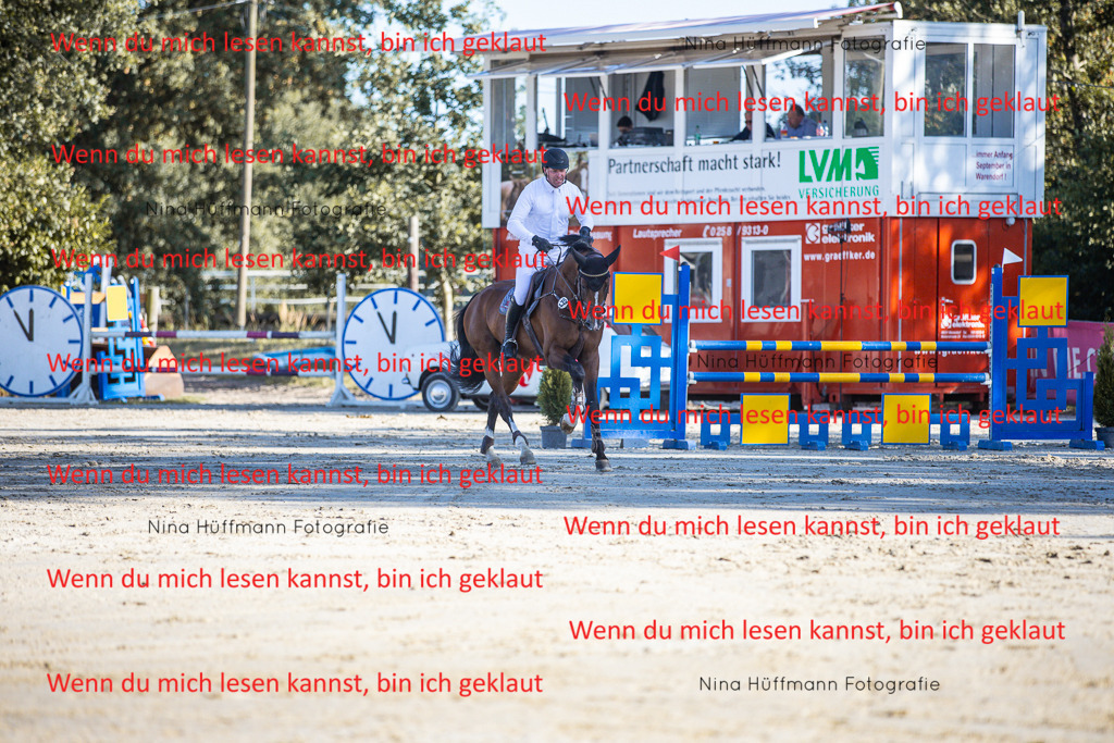 BK1A6030 | Turnierbilder Turnierfotos Nina Hüffmann Turnierfotografie Pferdefotografie Tierzeichnung Haustierzeichnung Pferdezeichnung Hundezeichnung Videograf  - Realisiert mit Pictrs.com