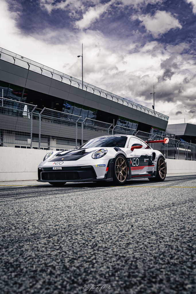 Red Bull Ring 2025 | Entdecken Sie die faszinierende Welt von Alexander Tschuncky Arts: Kreative Fotografie, atemberaubende Automobilkunst und hochwertiger Bilderdruck. Lassen Sie sich inspirieren! - Realisiert mit Pictrs.com