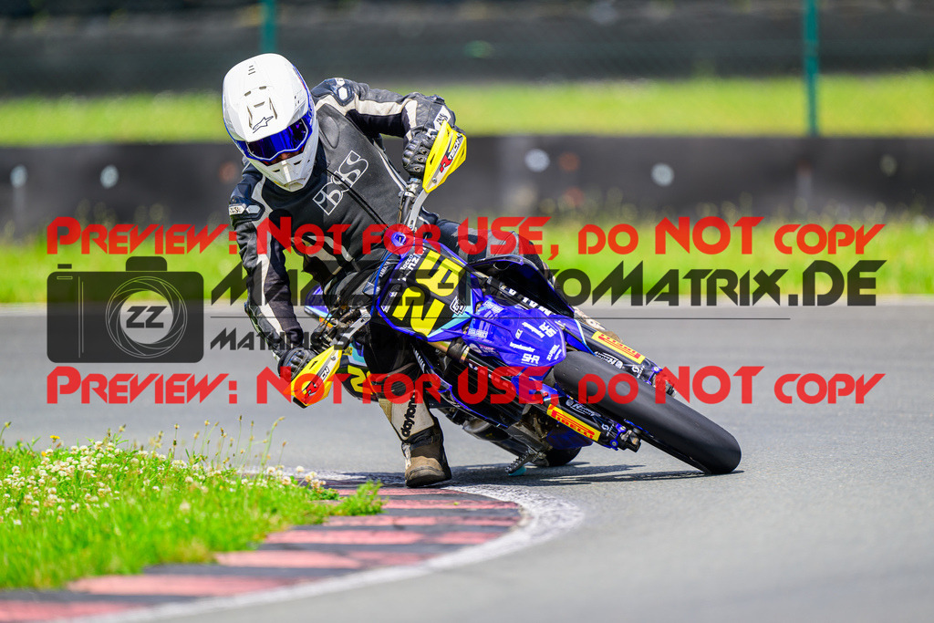 MaZZes_FotoMatrix_240623_6007705_9092 | UE40