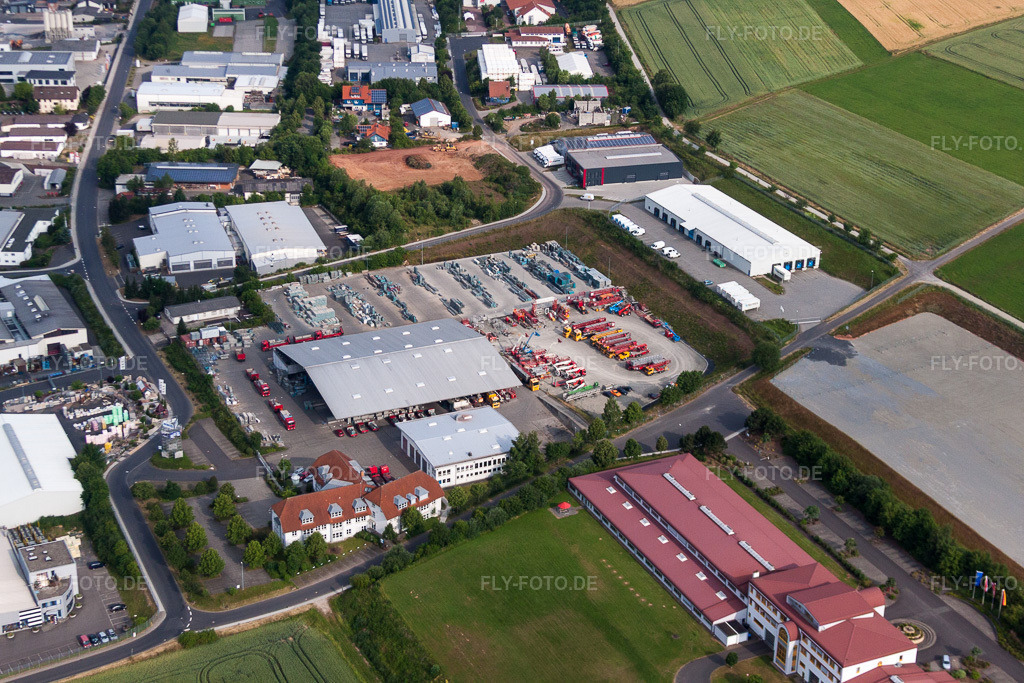 Luftbild: Gewerbegebiet und Firmenansiedlung mit WEMO-tec GmbH im Ortsteil Welkers in Eichenzell im Bundesland Hessen in Deutschland. – Foto: IMG_68876.jpg vom 22.06.2014 durch Werner Riehm/FLY-FOTO.de – Auflösung des Originals: 4752 x 3168 px
