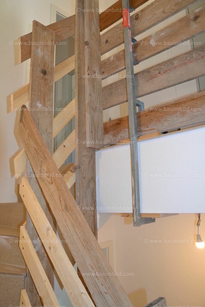 bib-lg13-holzbau-ausbau-0187 | Nach LV-Leistungsgruppen sortierte Detailfotos über den Bau eines Hauses. Alle Hausbau-Bilder direkt vom Urheber und Autor der Website Haus-Selber-Bauen.com