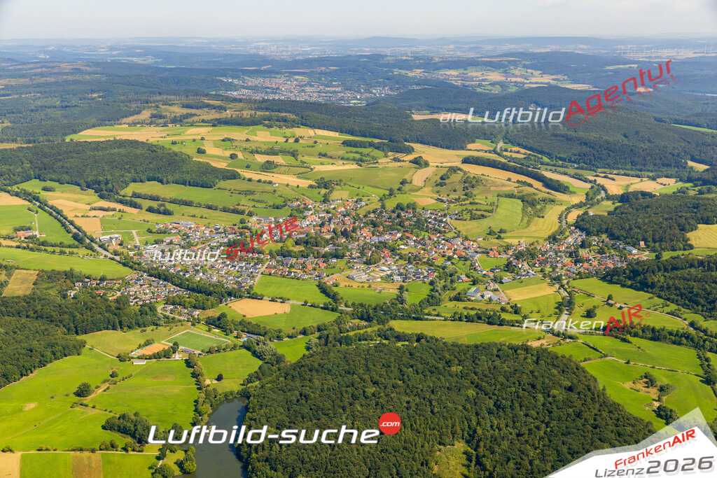 Neuenheerse Bad Driburg Bild- Das Luftbild wurde 2025 vom UL-Flugzeug heraus erstellt ( keine Drohne bzw. Drohnenaufnahme ) - Hochauflösende Luftaufnahme -Nicht vergleichbar mit Google Maps oder Satelittenbilder- Die Geschenkidee !Mit Lizenz und Bildrechte bestellbar - CC