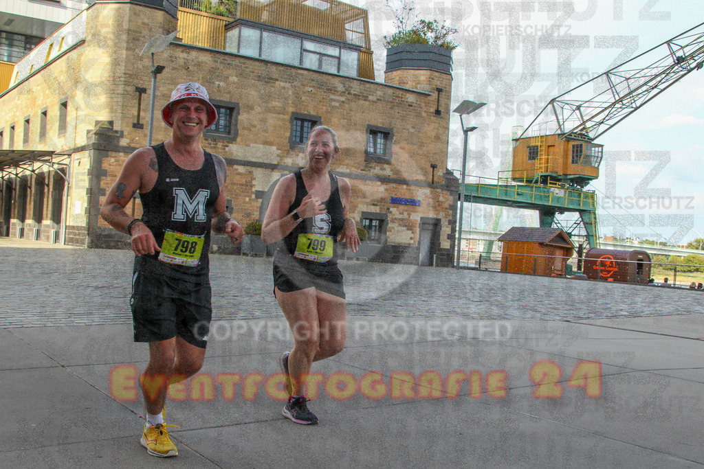 250920_1542_EV4_9494 | Sportfotografie im Rhein-Sieg Kreis, Köln, Bonn, NRW, Rheinland Pfalz, Hessen, etc. Unser Tätigkeitsfeld umfasst den Laufsport vom Volkslauf über den Marathon, Duathlon, Triathon bis zum Ultralauf wie Kölnpfad Ultra oder Schindertrail.