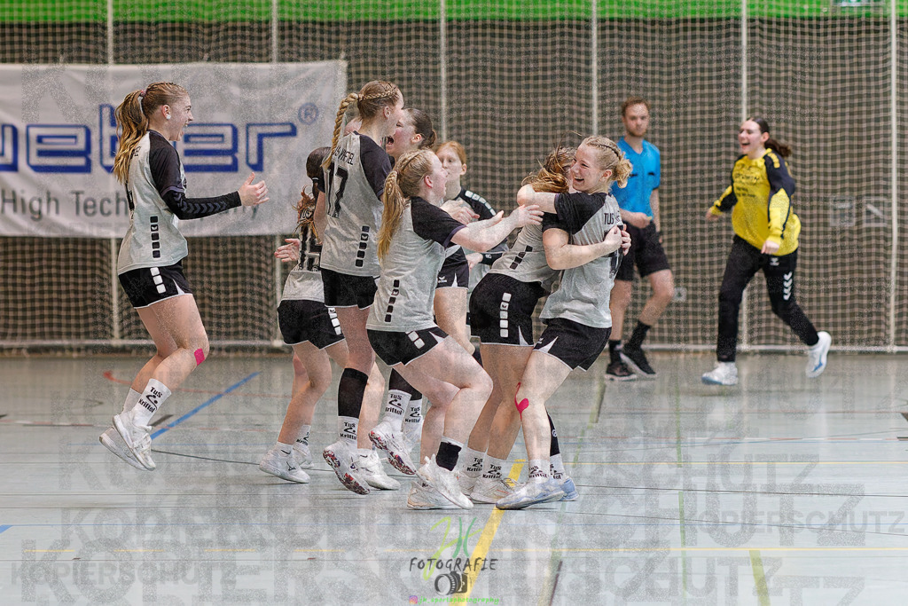 Hessenmeisterschaft wJC - Spiel um Platz 3; TuS Kriftel - SG Schenklengsfeld | Hessenmeisterschaft wJC - Spiel um Platz 3; TuS Kriftel - SG Schenklengsfeld am 22.03.2025 in Biedenkopf (Sporthalle Lahntalschule)Photo © 2025 - Jörg Heinrich - Realisiert mit Pictrs.com