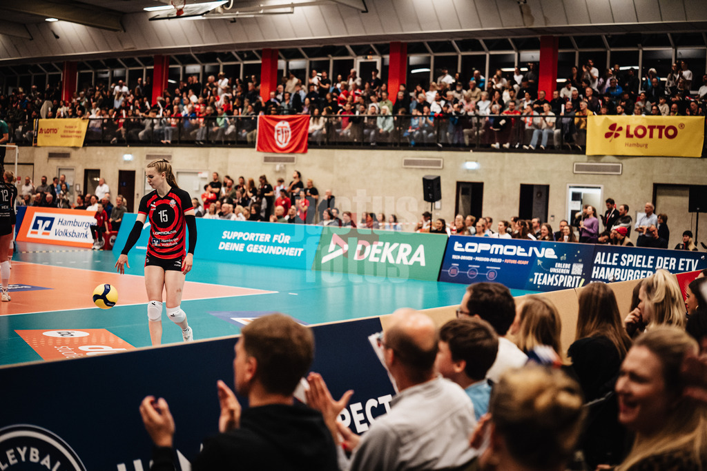 Volleyball | Frauen | Saison 2025/2026 | Volleyball Bundesliga | ETV Hamburger Volksbank Volleys vs. Ladies in Black Aachen | 29.10.2025 | Die ausverkaufte Halle am Lokstedter Steindamm, Hoheluft