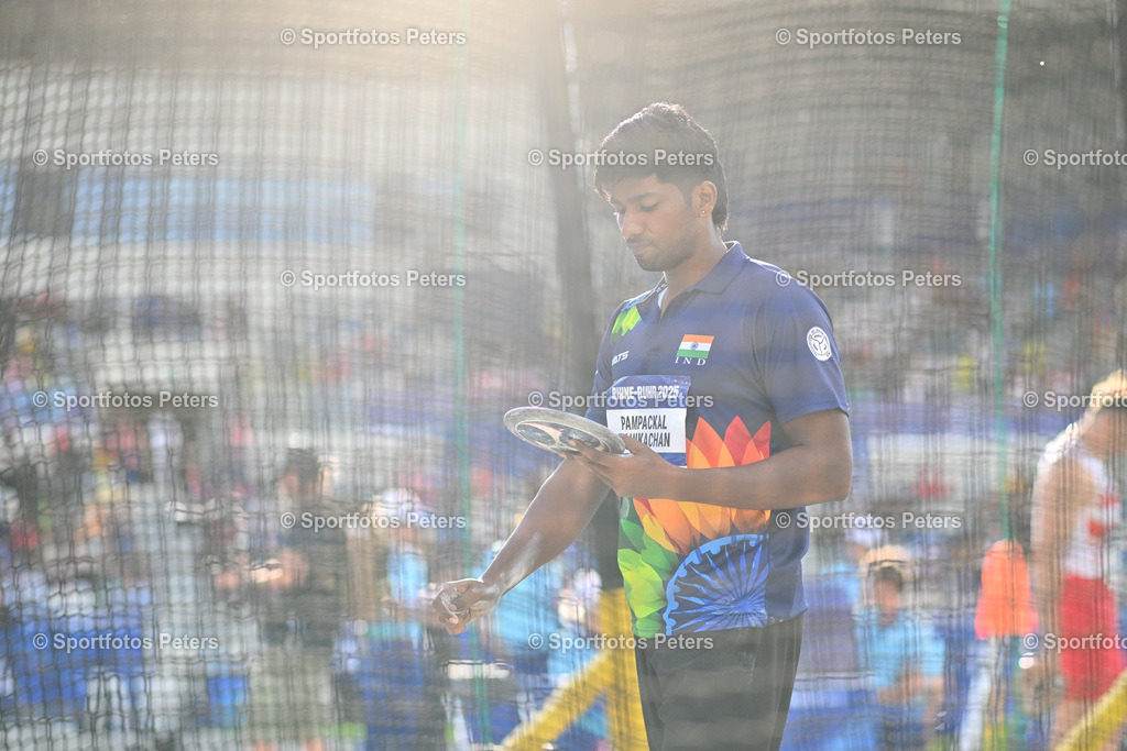 KP1_7650_1 | 21.07.2025, xkaix, Leichtathletik, FISU World University Games 2025 v.l. Alex Pampackal Thankachan (Indien) - Realisiert mit Pictrs.com