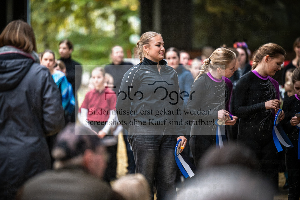 DOS_0089 | Entdecke hochwertige Reitturnierfotos von Foto Oger. Professionell, emotional und authentisch – jetzt Lieblingsmomente im Shop bestellen.Deutschlandweite Turnierfotografie. - Realisiert mit Pictrs.com