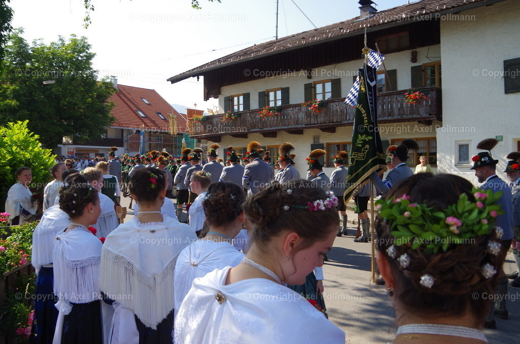 IMGP3566 | fotografiert von Axel PollmannLeonhardi Wallfahrt Benediktbeuern und Murnau, Fronleichnam, Fasching, Landschaft im Loisachtal und Benediktbeuern  - Realisiert mit Pictrs.com