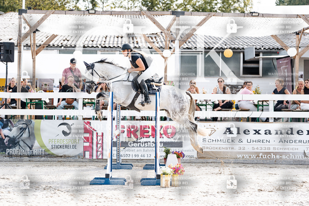 CK905423 | Turnierfotografie Pferdefotografie Trier Rheinland-Pfalz Pferdesport Reitsport Tierfotografie Sportfotografie Pferdevideo Pferdevideografie Equestrianvideography equestrianphotography  - Realisiert mit Pictrs.com