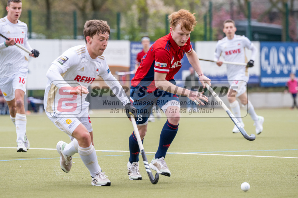 SFE_20230415_0120 | Deutsche Meisterschaft Männliche U16 Halle 2023 am 15.04.2023 in Düsseldorf (Düsseldorfer Hockeyclub 1905 e.V.), Photo: Stephan Fehrmann 2022 (Sports-Gallery),Stollarz Julius ( Düsseldorfer HC #18 ),Aron Flatten ( Rot-Weiss Köln #6 )