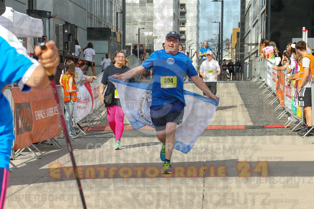 250920_1352_EX1_6958 | Sportfotografie im Rhein-Sieg Kreis, Köln, Bonn, NRW, Rheinland Pfalz, Hessen, etc. Unser Tätigkeitsfeld umfasst den Laufsport vom Volkslauf über den Marathon, Duathlon, Triathon bis zum Ultralauf wie Kölnpfad Ultra oder Schindertrail.