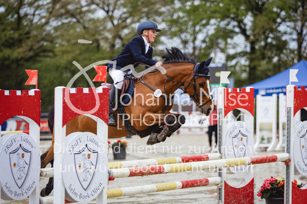 240426_Olfen-Vinnum_PonyTrophy-344 | Deine schönsten Turniermomente als professionelle Fotos! Entdecke hochwertige Pferdesport-Fotografie im Online-Shop. Jetzt Fotos finden & bestellen!