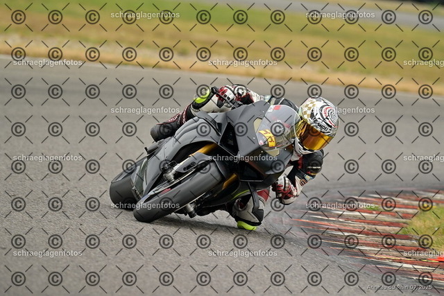 25bt05-0175 | markuskiefer.com - Realisiert mit Pictrs.com