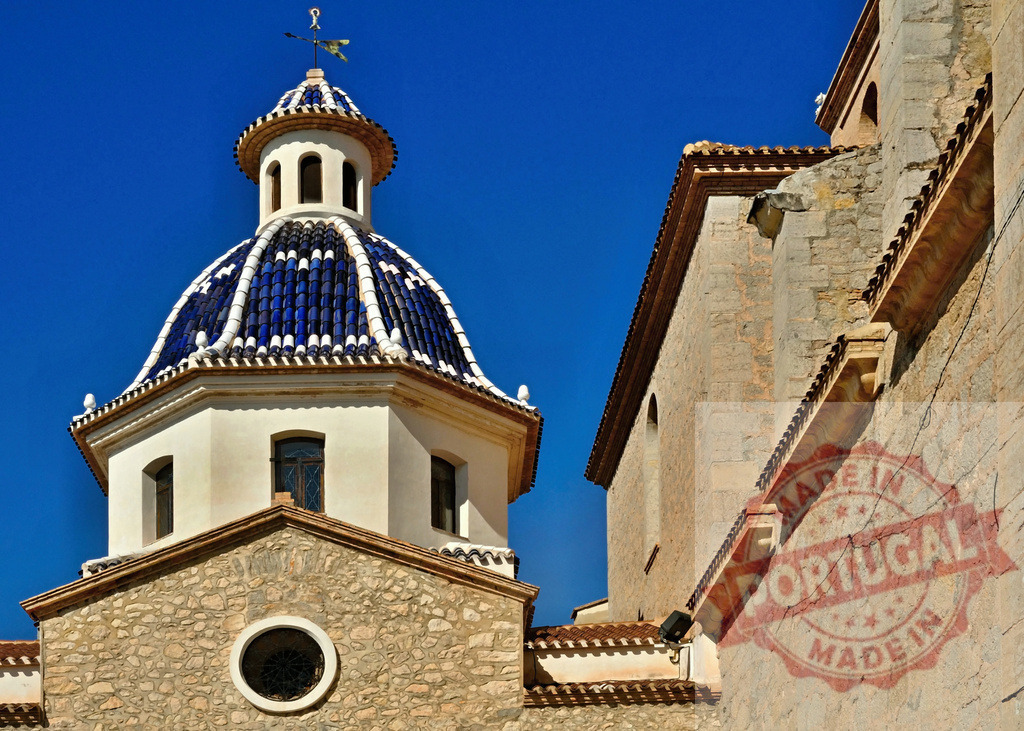 Altea church blue tiled dome on sunny day | Blue and white tiled dome of the Church of Our Lady of Consolation under bright clear sky - Realized with Pictrs.com