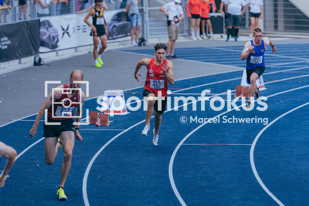 DM U23 U18 Bochum 2026 | Finn Stenzel (Schweriner SC), Startnummer 667, 400 Meter Hürden, Deutsche Meisterschaften der U18 &amp; U23 2026, Lohrheidestadion Bochum-Wattenscheid, 04.07.2026 Foto: Marcel Schwering / sportimfokus - Realisiert mit Pictrs.com