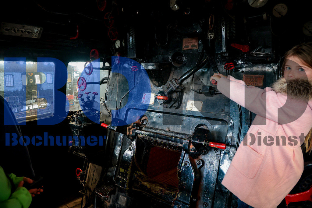  15.10.2023 - 
 | Sebastian Sendlak / Bochumer Nachrichtendienst (BOND) - Herbstfest im Eisenbahnmuseum Bochum - Realisiert mit Pictrs.com