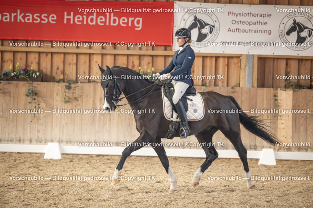 _D5A3026 | Emotionale Pferde- & People-Fotografie rund um Heidelberg, Leimen & Umgebung. Natürliche Fotos von Pferd, Mensch & Familie. Jetzt Termin sichern!