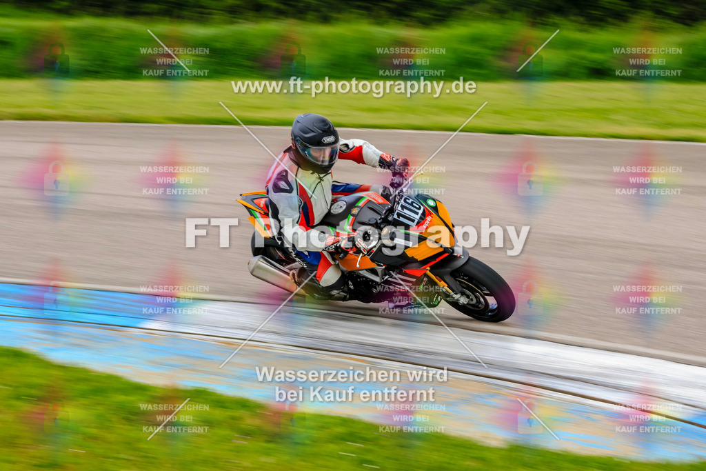 MotoTeam-9500 | Hier findet Ihr Bilder von Touristenfahrten auf der Nürburgring Nordschleife oder von anderen Veranstaltungen die ich besucht habe. Viel Spass beim Durch Schauen 