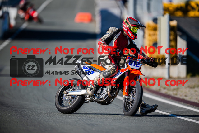 MaZZes_FotoMatrix_220903_9705 | S3