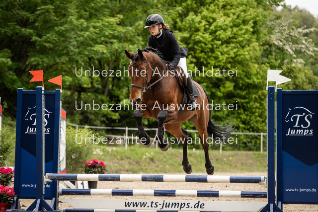 Bad_Meinberg_07546 | saradresslerfotografie - Realisiert mit Pictrs.com