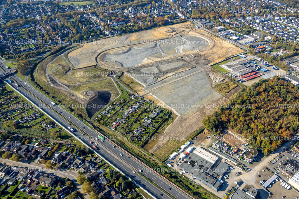 Recklinghausen241016944SER | Luftbild der ehemaligen Trabrennbahn Recklinghausen, an der Autobahn A2, mit nördlicher Tangente der Blitzkuhlenstraße, König-Ludwig, Recklinghausen, Ruhrgebiet, Nordrhein-Westfalen, Deutschland