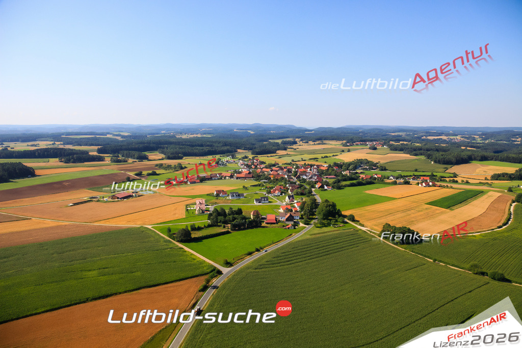 Die Luftaufnahme Breitenlesau -  wurde vom UL-Flugzeug (keine Drohne) aus fotografiert.Hohe Druck- Auflösung-die Geschenkidee!