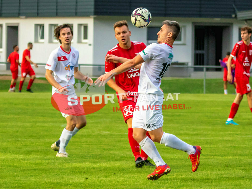 TSV Grafenstein - SK Maria Saal | Ilias Chaschmagamadov (SK Maria Saal #10) Marco Pirker (SK Maria Saal #9)  TSV Grafenstein - SK Maria Saal am 02.08.2022 in Grafenstein
(Sportplatz), AUSTRIA, (Photo by Ernst Krawagner sport-fan.at),  - Realisiert mit Pictrs.com