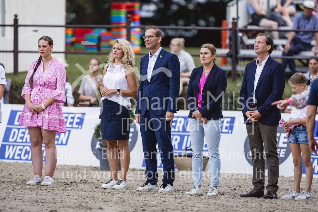 230910_OWLCh_Sparkasse-838 | Deine schönsten Turniermomente als professionelle Fotos! Entdecke hochwertige Pferdesport-Fotografie im Online-Shop. Jetzt Fotos finden & bestellen!
