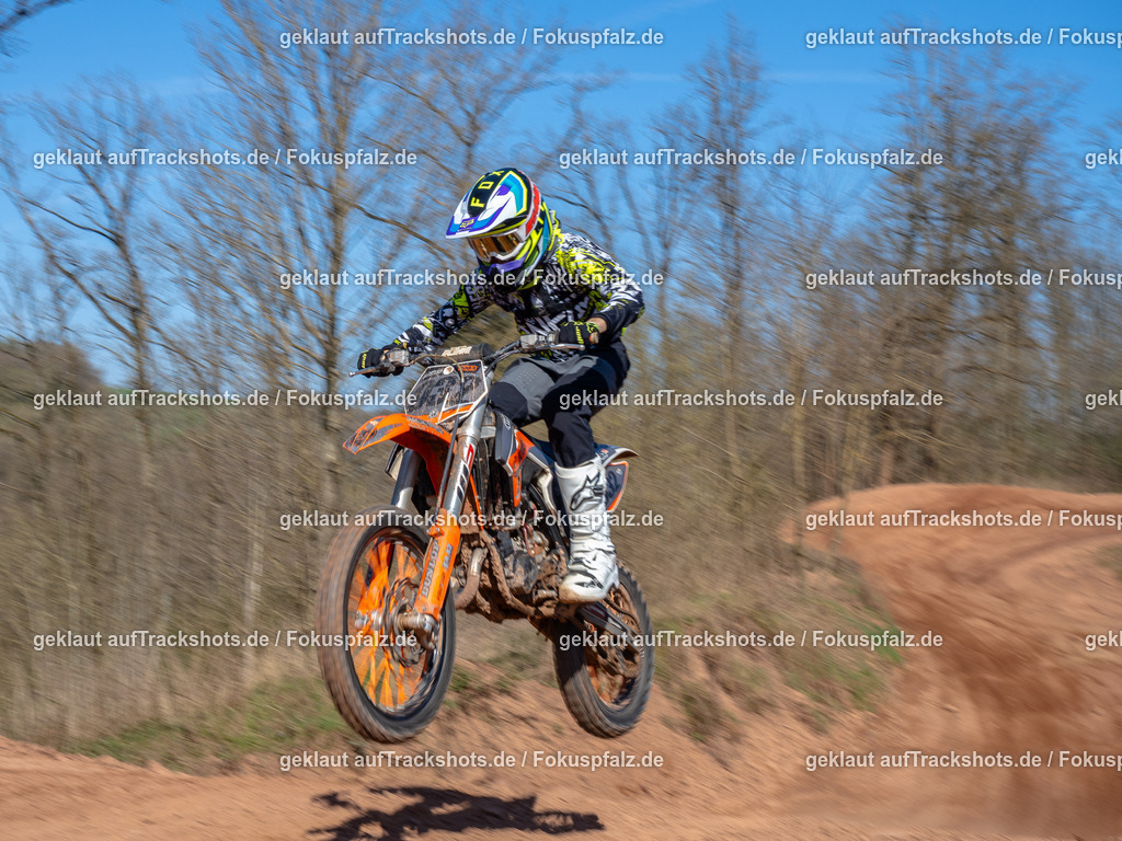 Schweyen040525-32 | Trackshots.de / Fokuspfalz.de - Realisiert mit Pictrs.com