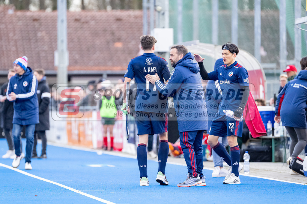 HK_20240323_109971 | 1. Bundesliga Hockey Herren Crefelder HTC - Mannheimer HC am 23.3.2024 Crefelder HTC  Hüttenallee, Krefeld , Andreas Rafi ( Mannheimer HC #17 ) , Dan Nquyen Liong ( Mannheimer HC #22 )