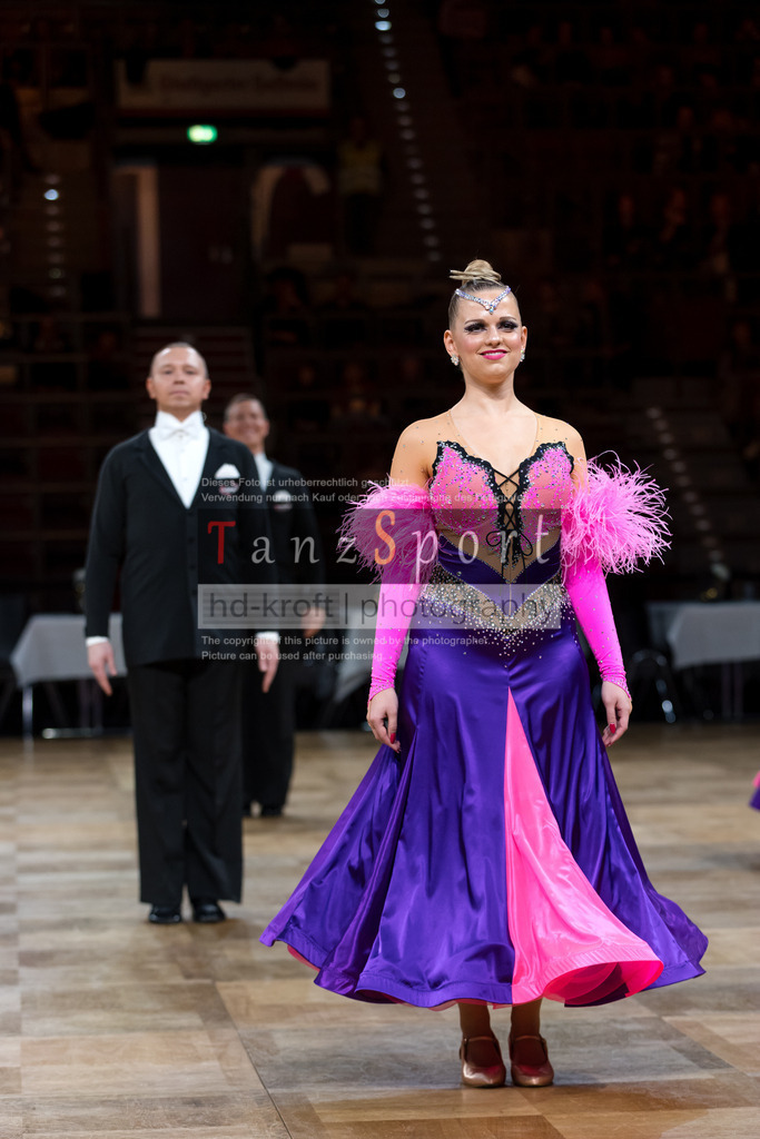 20241109_DM-Formationen_Vorrunde_2398 | Tanzsportbilder, Standardtanz, Lateintanz, WDSF, DTV, LTVB, dancecomp, goc, hessen tanzt, blaues band der spree, walzer, tango, wiener walzer, slowfox, quickstepp, samba, rumba, cha-cha-cha, paso doble. jive, hd-kroft photography, turniertanzsport