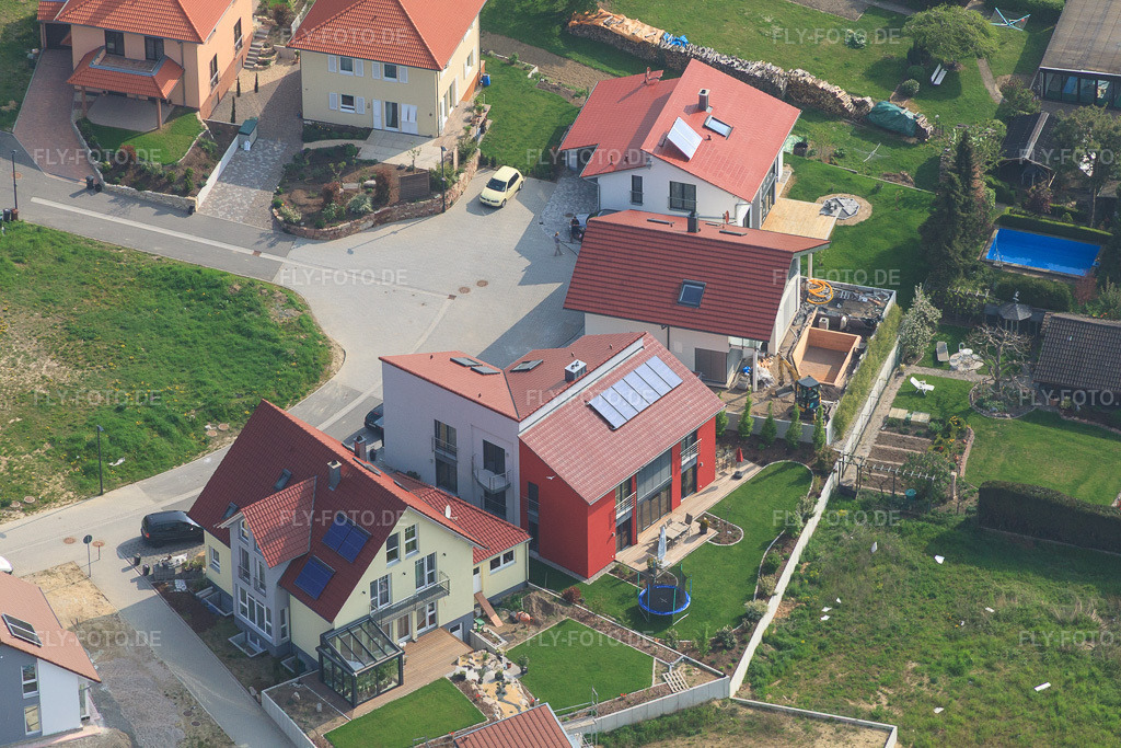 Luftbild: Am Höhenweg in Kandel im Bundesland Rheinland-Pfalz in Deutschland. Foto: IMG_26265.jpg vom 27.04.2010 durch Werner Riehm/FLY-FOTO.de