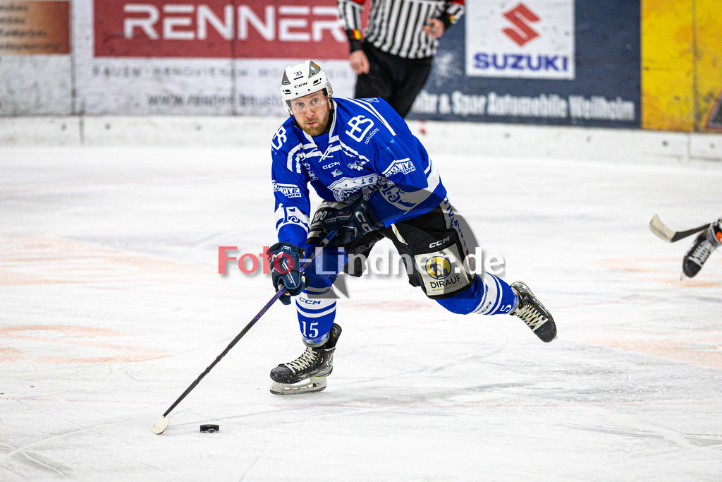 SC Forst NATURE BOYS gegen ESC Hassfurt HAWKS | Eishockey Landesliga Herren Playoffs 2024/25 - Spiel 2 von 4, SC Forst NATURE BOYS gegen ESC Hassfurt HAWKS, 20250222,Tobias DIETZ (Nature Boyz 15) in Aktion, Freisteller,2025-02-22 in Peißenberg (Eisstadion Peißenberg)Tobias DIETZ (Nature Boyz 15)Copyright: WolfgangxLindner foto-lindner.de